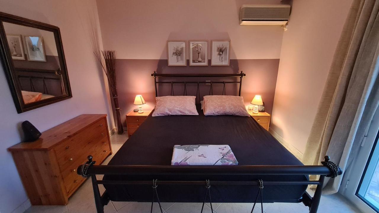 Feels Like Apartment Nea Palatia